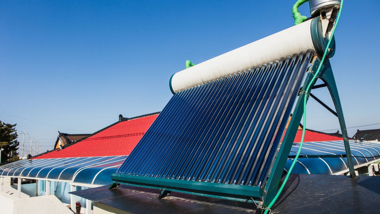 איך פותרים בעיה של אבנית בדוד שמש