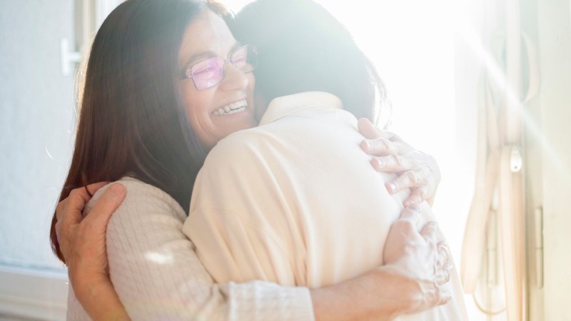 כיצד לעזור לנערה הסובלת מהפרעת אכילה? 