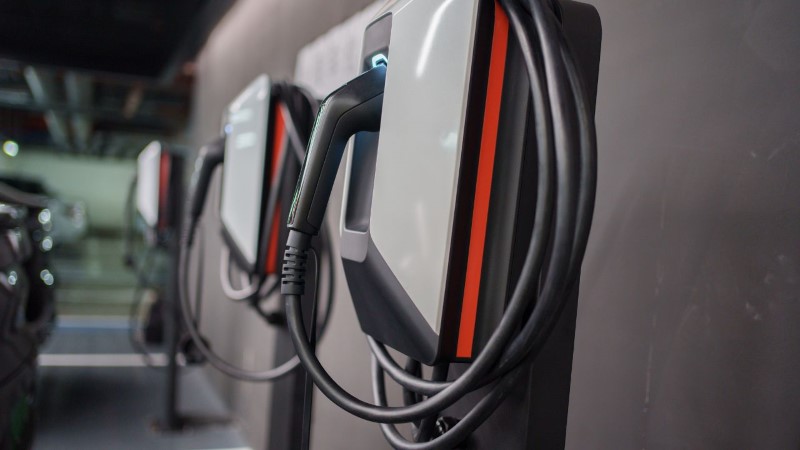 כיצד פתרונות טעינה חכמים מעצבים את עתיד התחבורה?