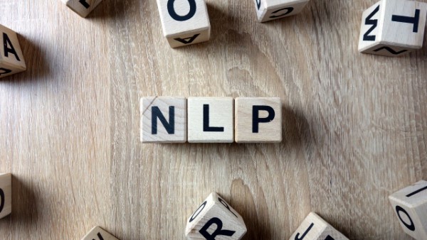 טיפול רגשי בשיטת NLP – הדרך לשחרור מטראומות וחרדות חברתיות